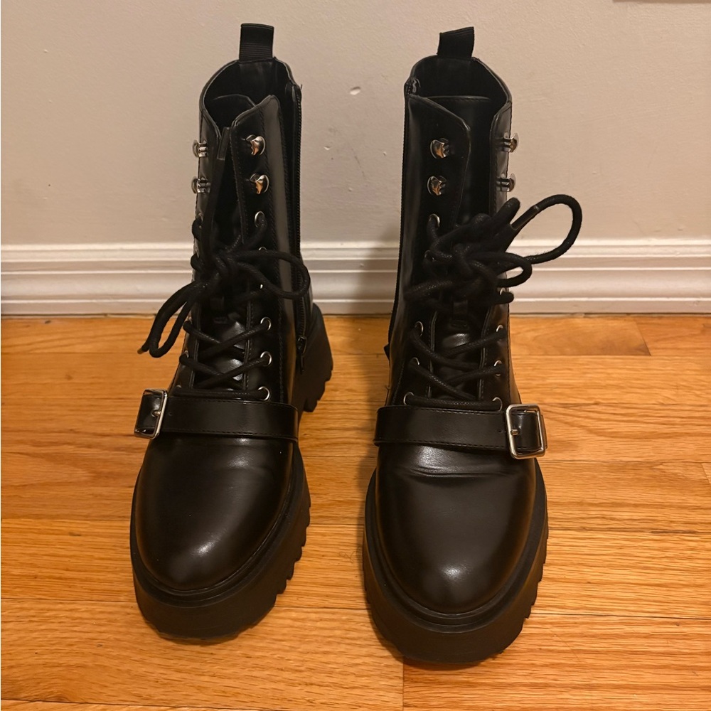 🎁SALE🎁 Worn once! Black Lace-Up Women's Boots
